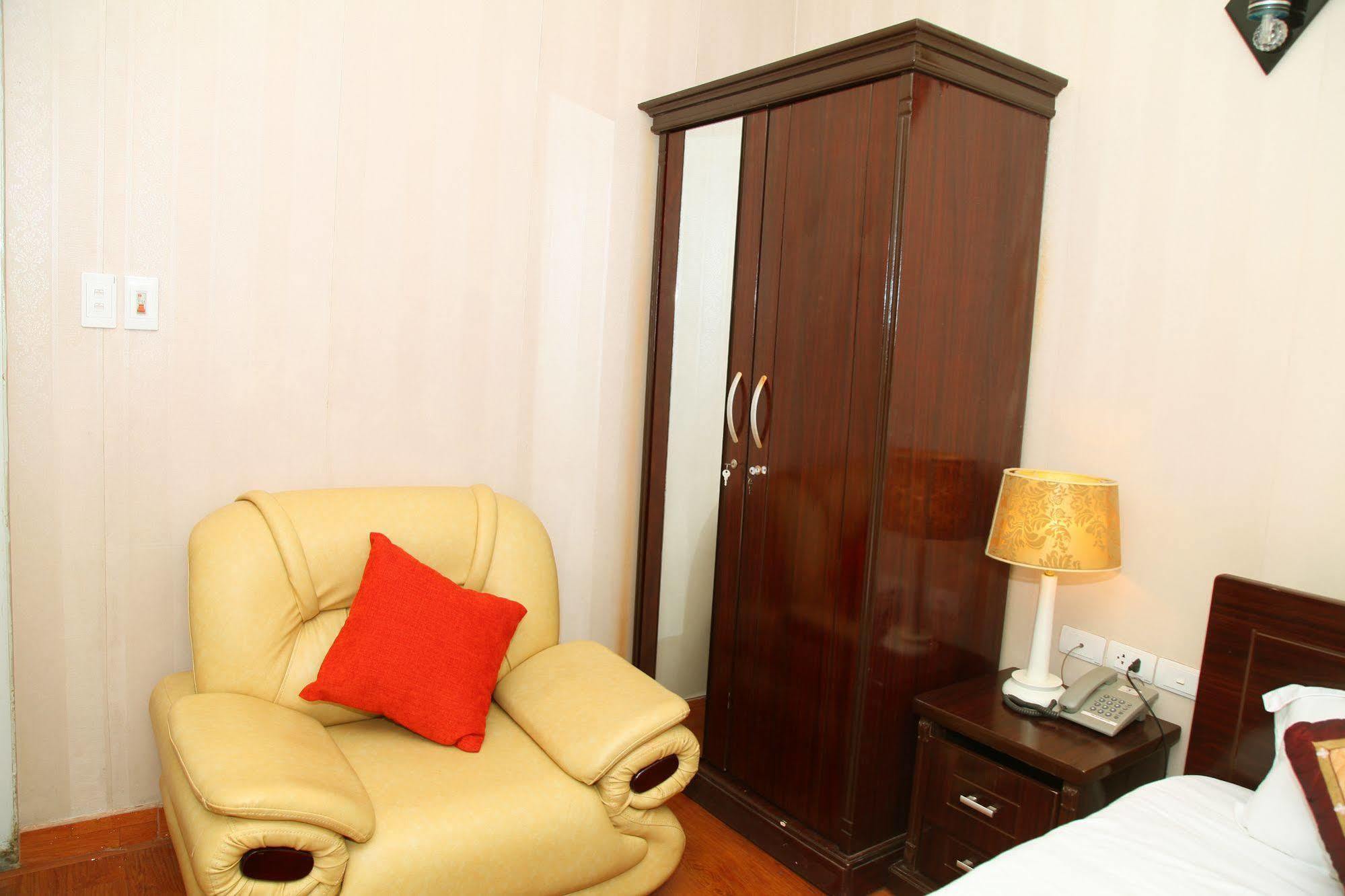 Apec 2 Hotel Ханой Екстериор снимка